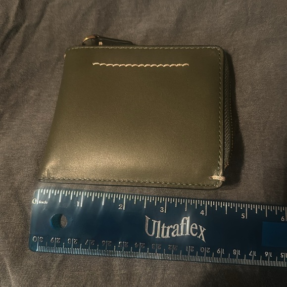 Fossil Olive Green Leather Zip Card Case Wallet - Picture 5 of 7
